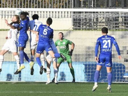 Soi kèo South Melbourne vs Manningham United, 16h30 ngày 7/6: Duy trì vị thế