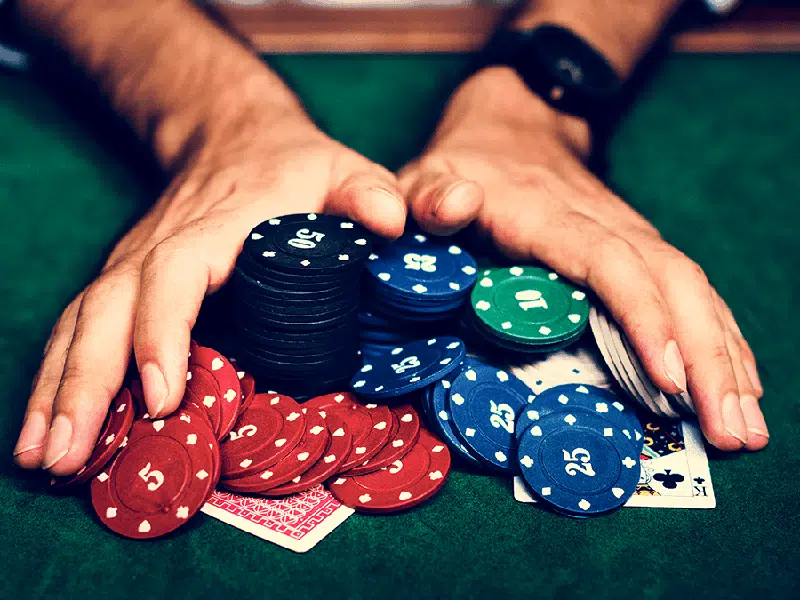 rui-ro-co-the-xay-ra-khi-thuc-hien-all-in-poker-png Rủi ro có thể xảy ra khi thực hiện All in Poker